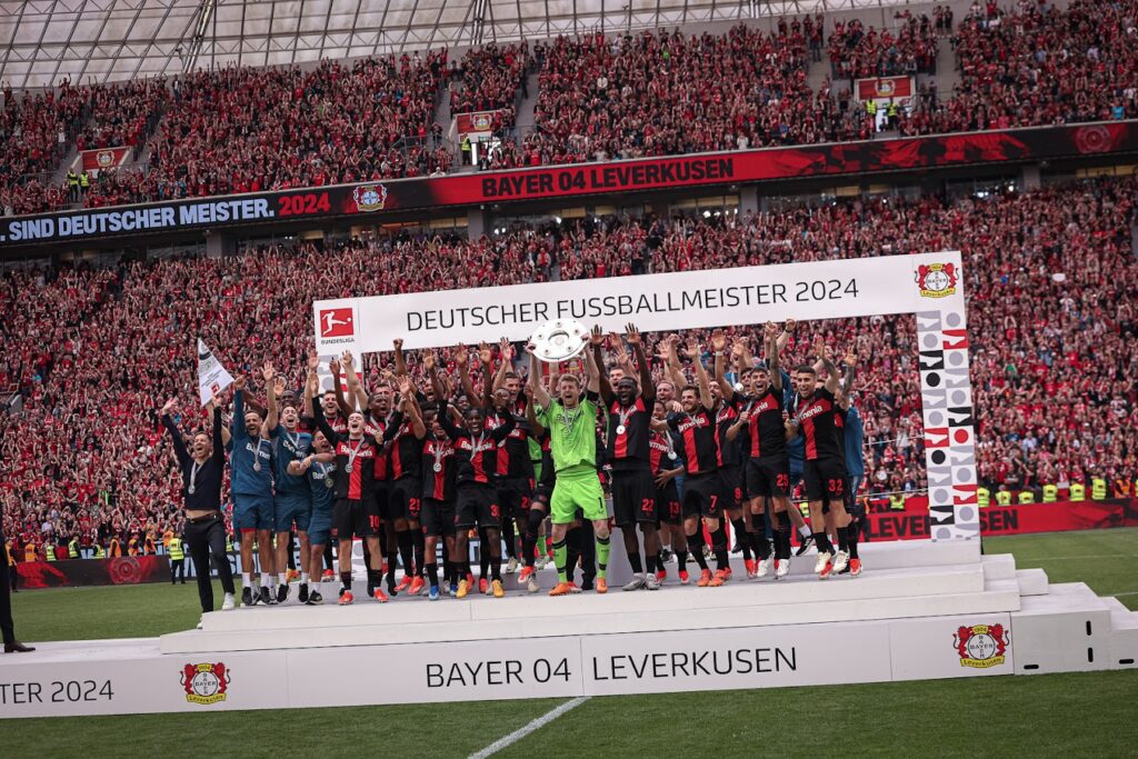 Meisterschale Bayer 04 Leverkusen